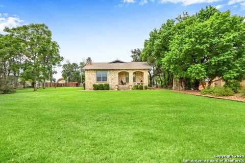 720 River Road, Boerne, TX 78006