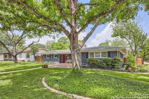 551 Woodcrest Drive, San Antonio, TX 78209