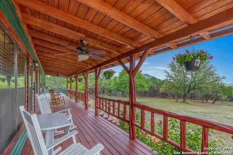 356 seco pass, Tarpley, TX 78883