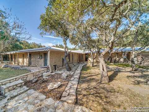 110 ALTA DR, Boerne, TX 78006