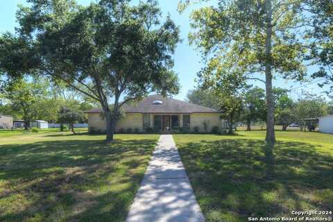 604 N Church St, Yorktown, TX 78164