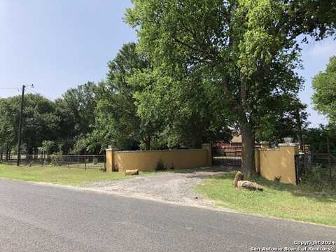 11565 WHEELER RD, Atascosa, TX 78002