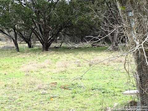 264 BANDERA DR, Bandera, TX 78003