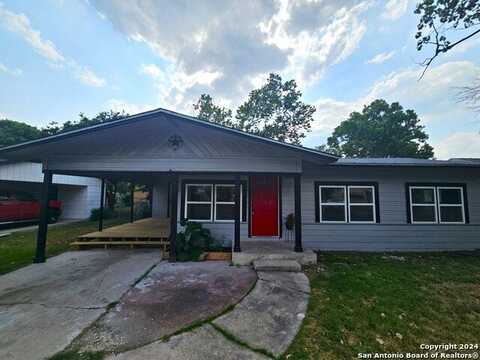 2210 LOUISE ST, Seguin, TX 78155