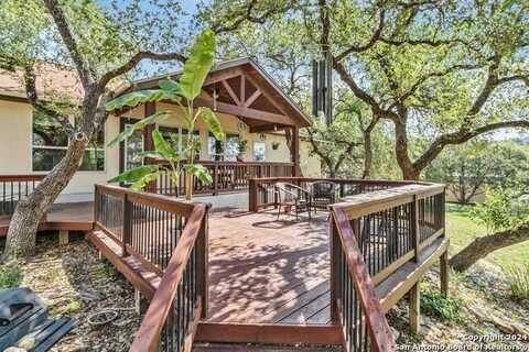 1406 Cougar, Canyon Lake, TX 78133