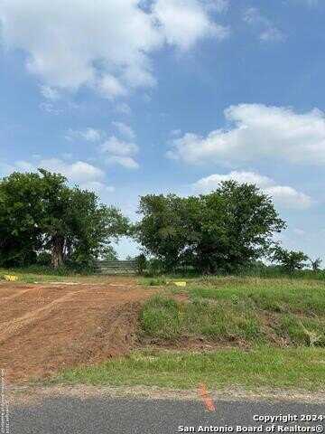 14826 LADD, Atascosa, TX 78002