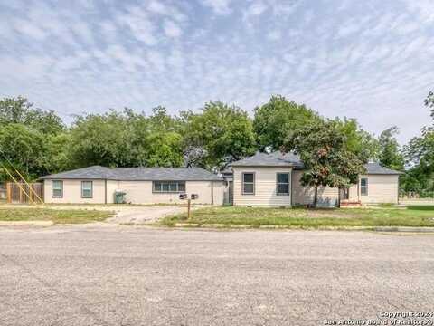 1103 N HIGH ST, Uvalde, TX 78801