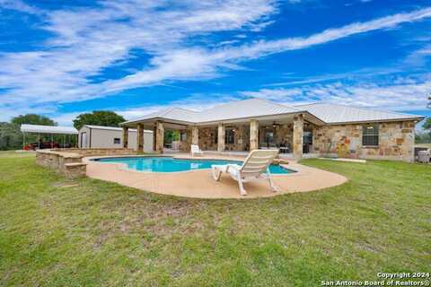 128 Emerald Drive, Floresville, TX 78114