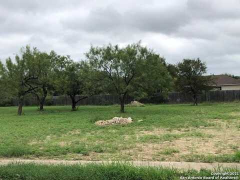 25 Rio Seco Drive, Uvalde, TX 78801