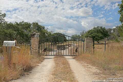 42 RUST LN, Boerne, TX 78006