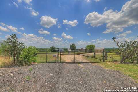 163 Irmas Dr, Lockhart, TX 78644