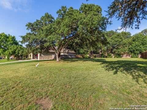 218 LONE TREE, Boerne, TX 78006