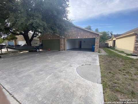 816 HOUSTON, Pleasanton, TX 78064