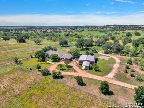 686 morris tivydale, Fredericksburg, TX 78624