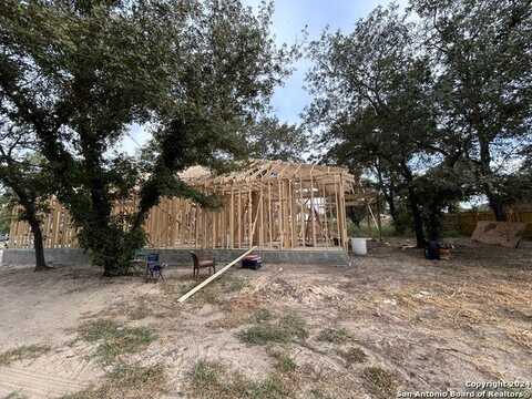 4803 TREE BARK, Elmendorf, TX 78112