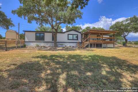 340 SIR WINSTON DR, Canyon Lake, TX 78133