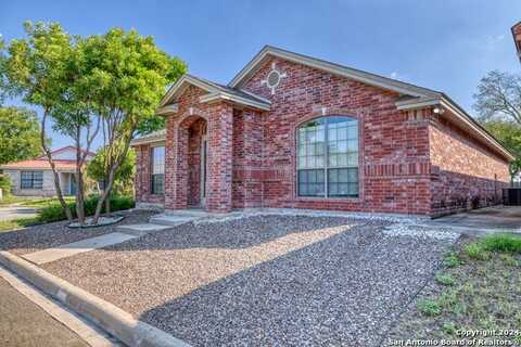 31 LEONA HTS, Uvalde, TX 78801