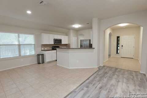 10803 Gazelle Clf, San Antonio, TX 78245