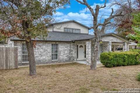 57 GATEWAY DR, Poteet, TX 78065