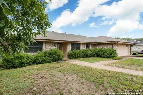 113 SANDLEWOOD LN, Kerrville, TX 78028