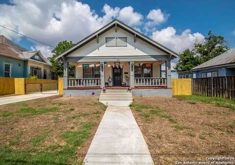 221 Saint Charles, San Antonio, TX 78202