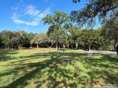 129 Indian Crossing, Pipe Creek, TX 78063