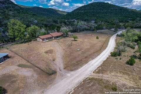 2227 mill creek, Leakey, TX 78873