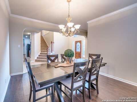 642 Aster Trl, San Antonio, TX 78256