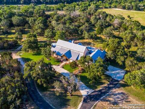 201 LA CANCION DR, Boerne, TX 78006