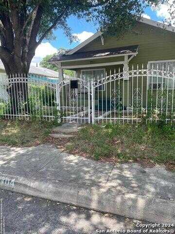 304 TERRELL AVE, San Antonio, TX 78214