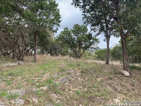 906 Lakeshore Ln, Bandera, TX 78003