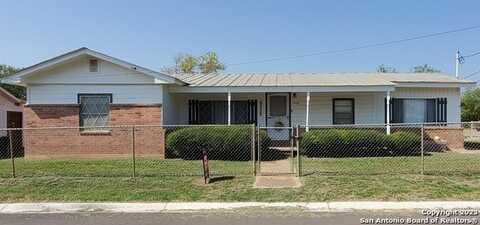 1402 Saltillo, Cotulla, TX 78014