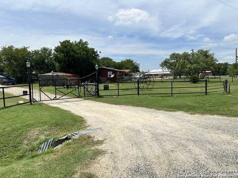 11680 FORD RD, Adkins, TX 78101