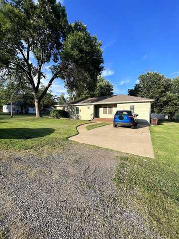 210 N Willow Street, Solomon, KS 67480