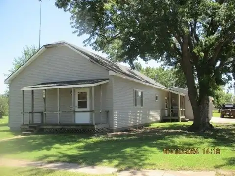 707 E 3rd, Kinsley, KS 67547