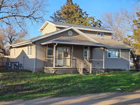 311 E 7th, Gypsum, KS 67448