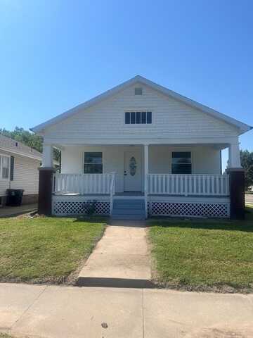 225 W Wilson St, Salina, KS 67401