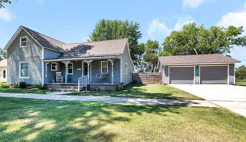 719 Delia Ave., Minneapolis, KS 67467