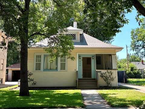 908 Highland Avenue, Salina, KS 67401