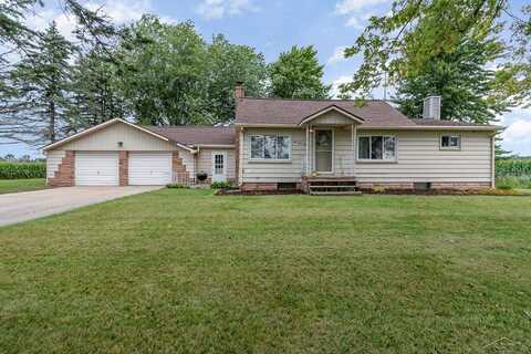 641 E Neuman, Pinconning, MI 48650