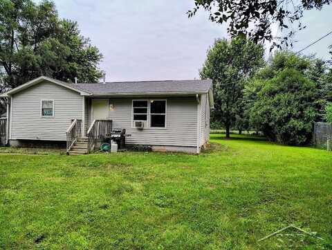 6840 W Juddville, Elsie, MI 48831