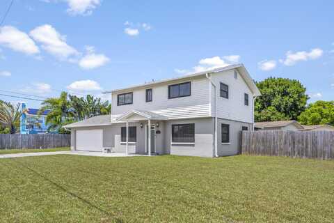 390 Sabal Avenue, Merritt Island, FL 32953