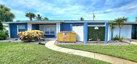 117 W Pasco Lane, Cocoa Beach, FL 32931