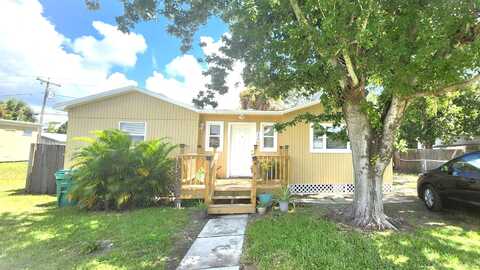 134 Lura Lane, Merritt Island, FL 32953