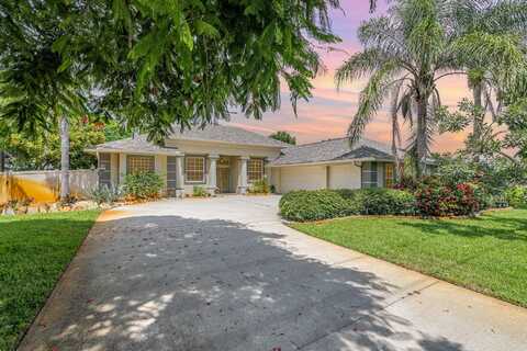 2230 S Courtenay Parkway, Merritt Island, FL 32952