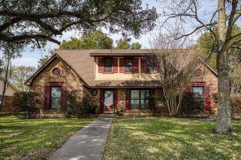 1609 East Tom Green Street, Brenham, TX 77833