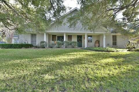 101 Oak Hill Drive, Brenham, TX 77833