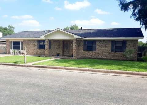 114 Ridgecrest Street, Hallettsville, TX 77964