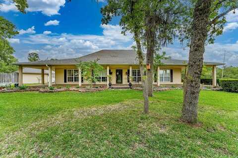 1027 Buescher Road, Columbus, TX 78934