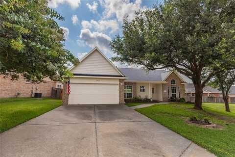 2013 Royal Court, Bellville, TX 77418